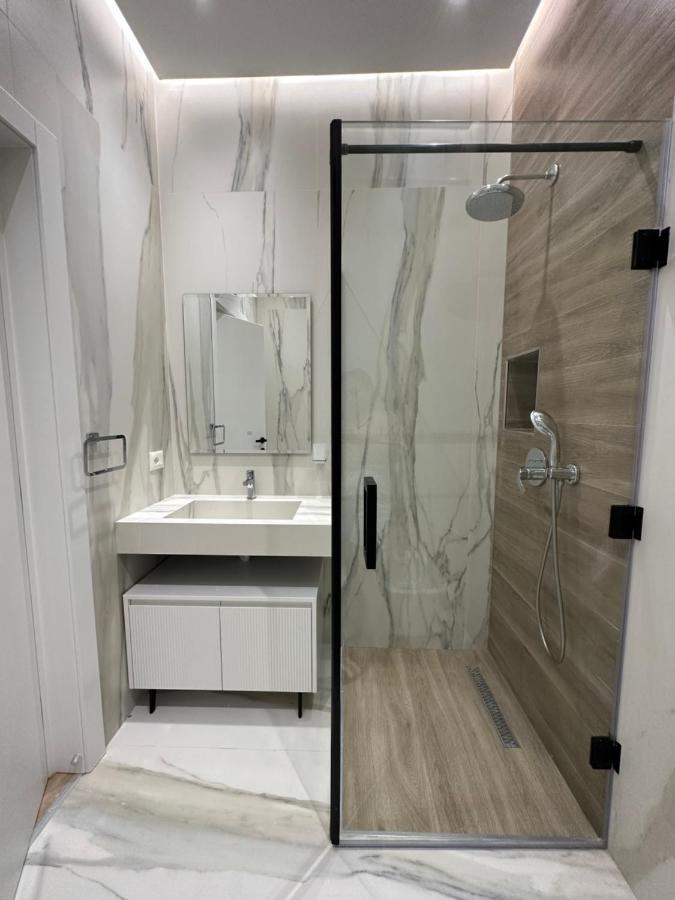 Hera Tirana Suite Deluxe Exterior photo