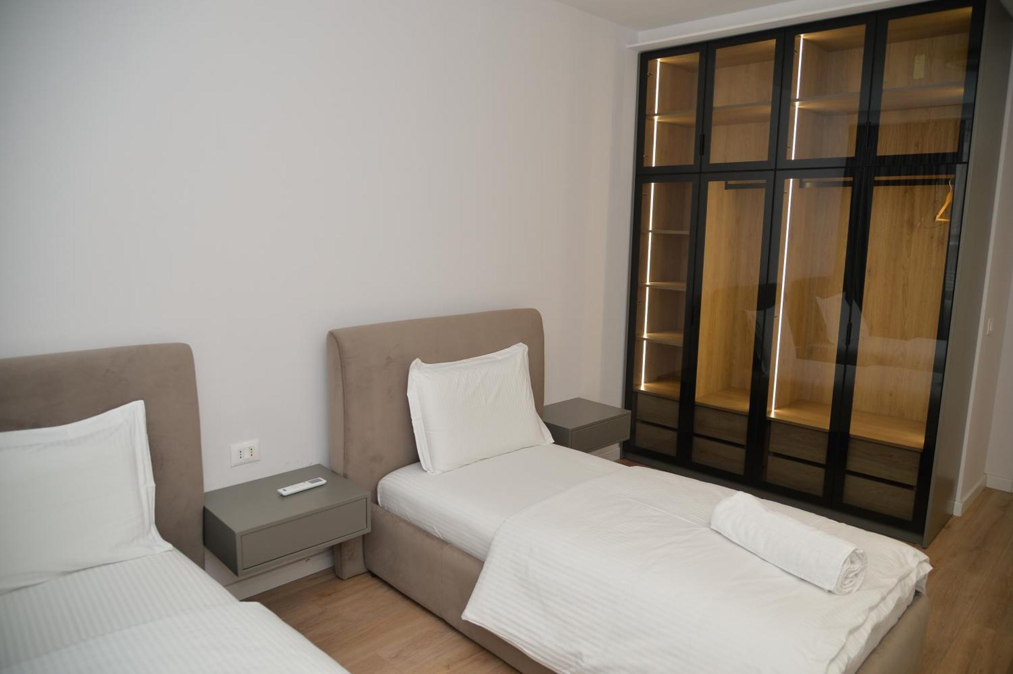 Hera Tirana Suite Deluxe Exterior photo